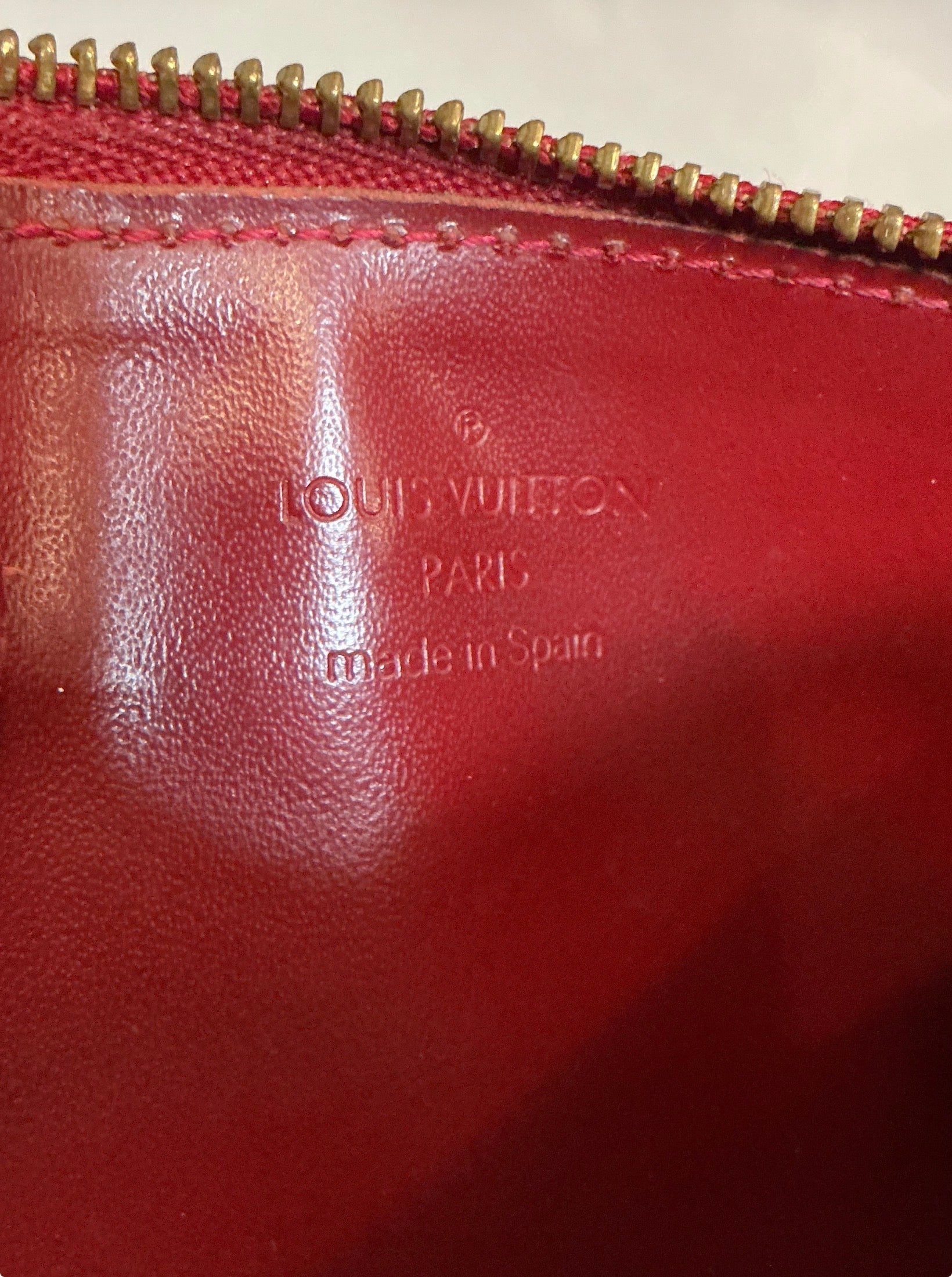 Louis Vuitton Cherry Red Vernis Pochette Clés Red Patent Leather Key Chain Coin Purse