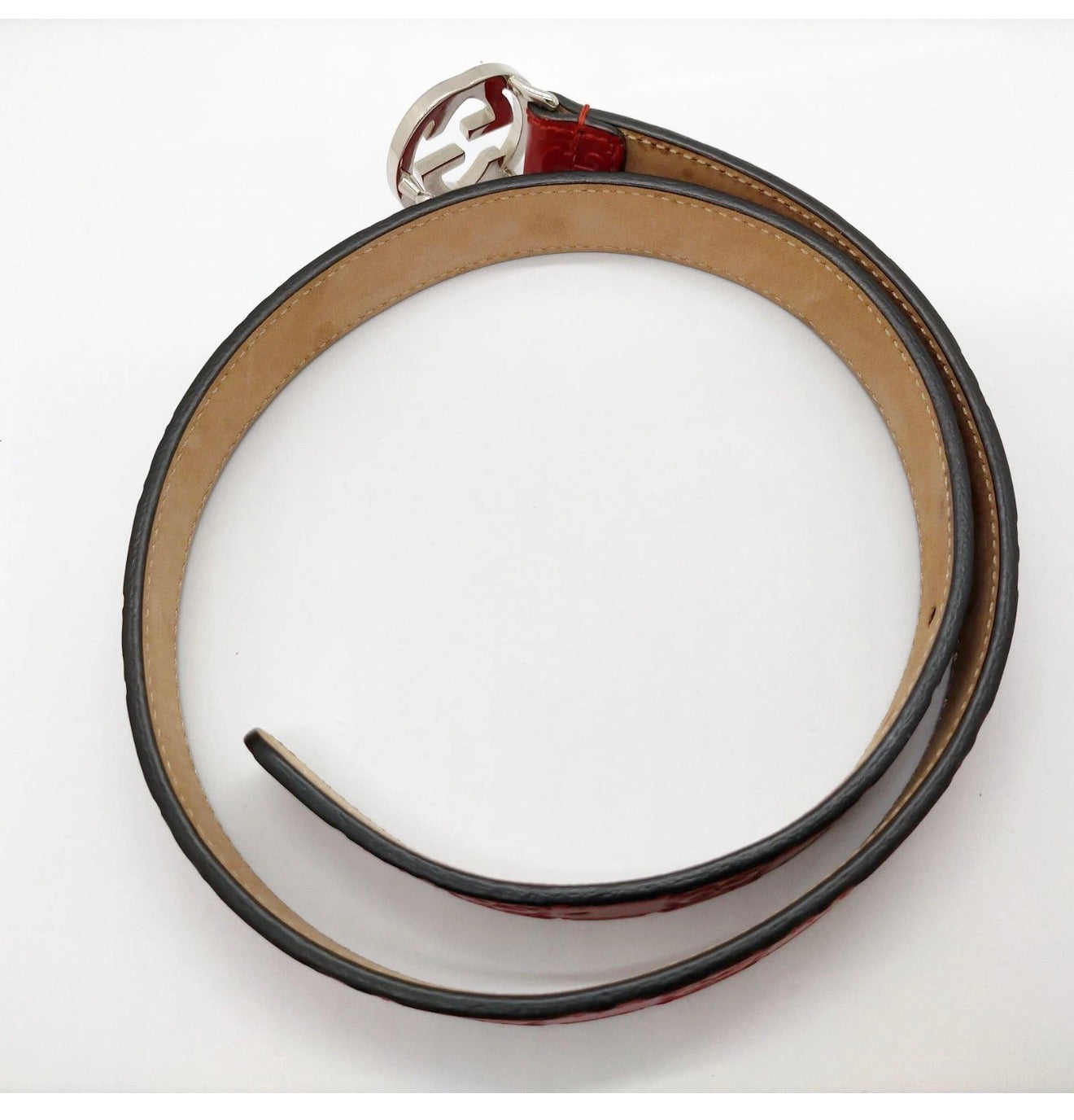 Gucci GG Embossed Leather Belt – Red